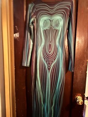 Black Long-Sleeve Bodycon Dress with Teal Optical Lines